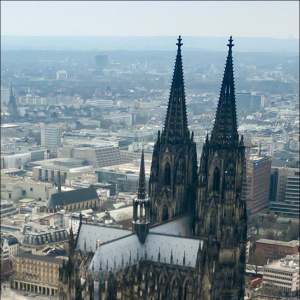 cologne_cathedral_aerial_25326253726_nhpetzk8et
